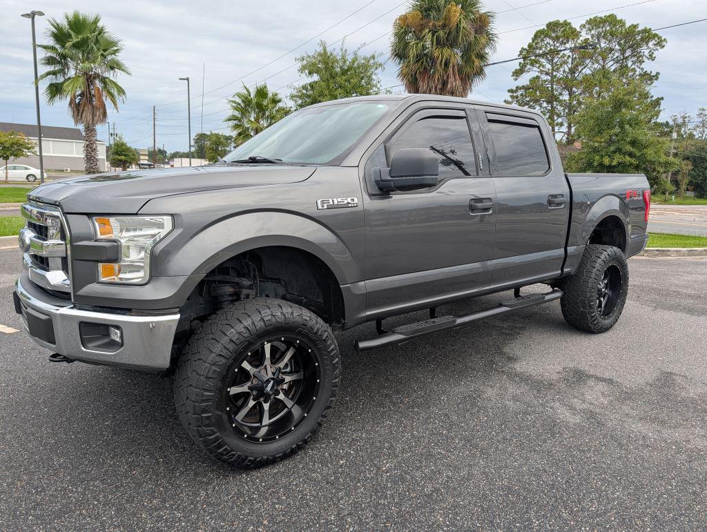 2016 Ford F-150 - $14,995