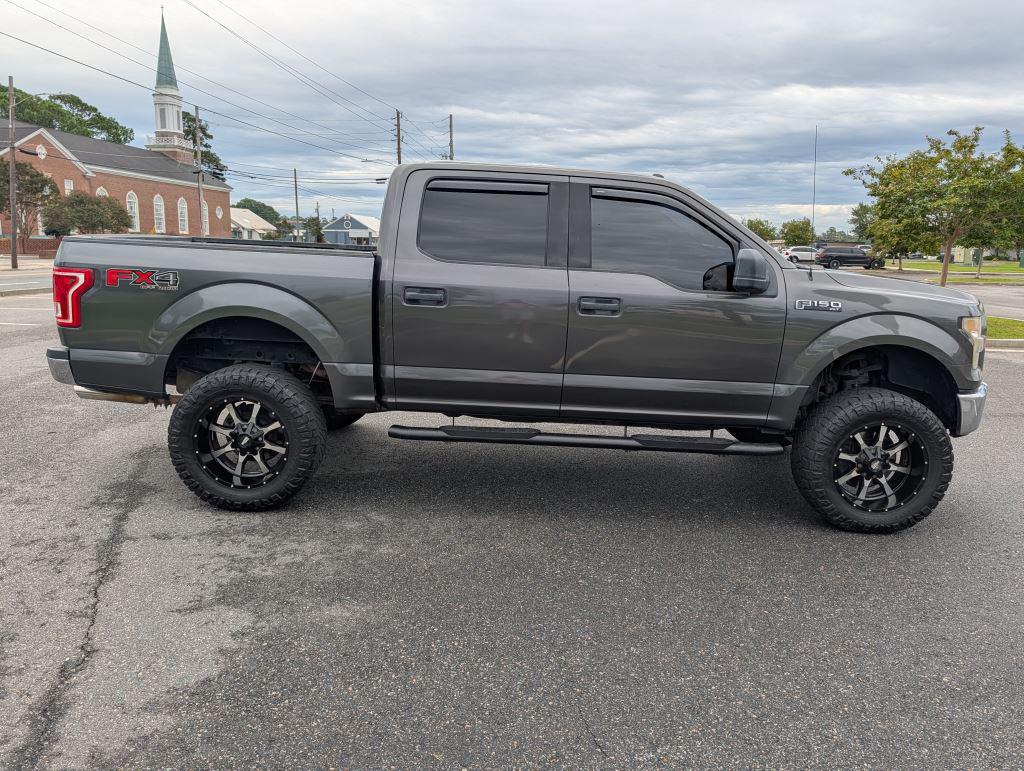 2016 Ford F-150 - $14,995