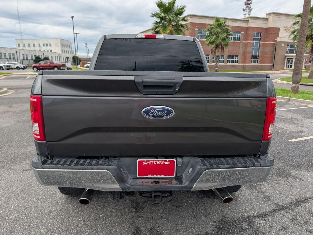 2016 Ford F-150 - $14,995