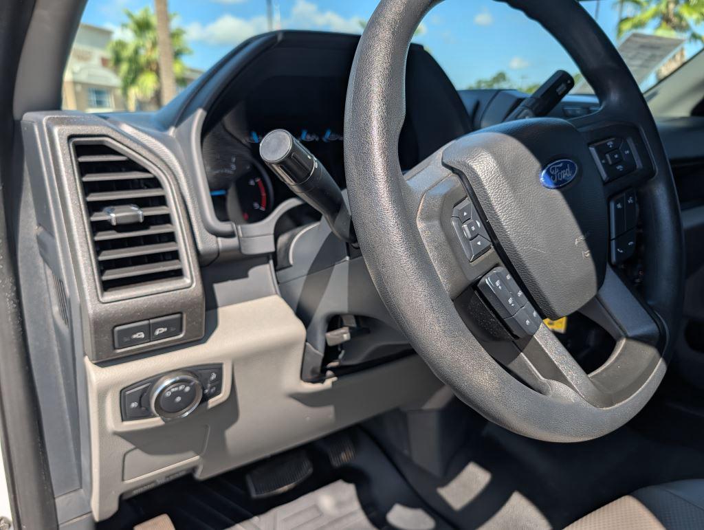 2022 Ford F-350 - $26,900