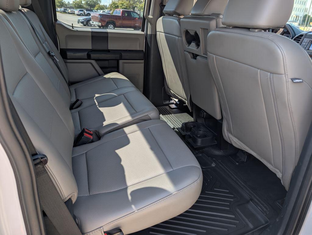 2022 Ford F-350 - $26,900