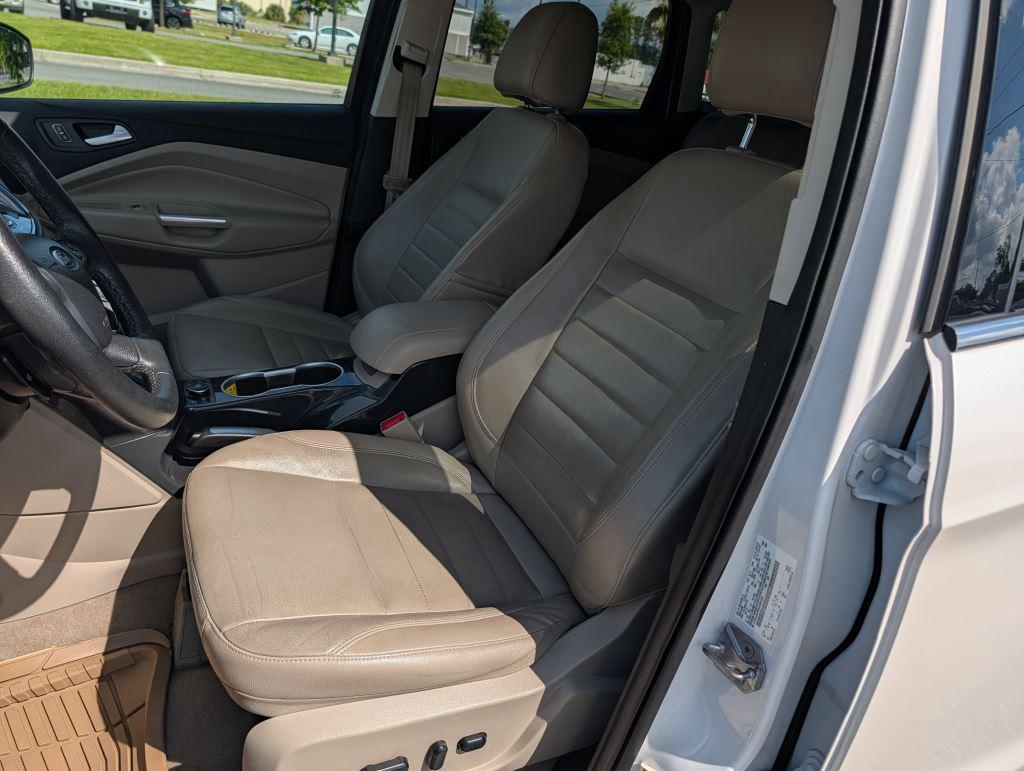2014 Ford Escape - $7,995