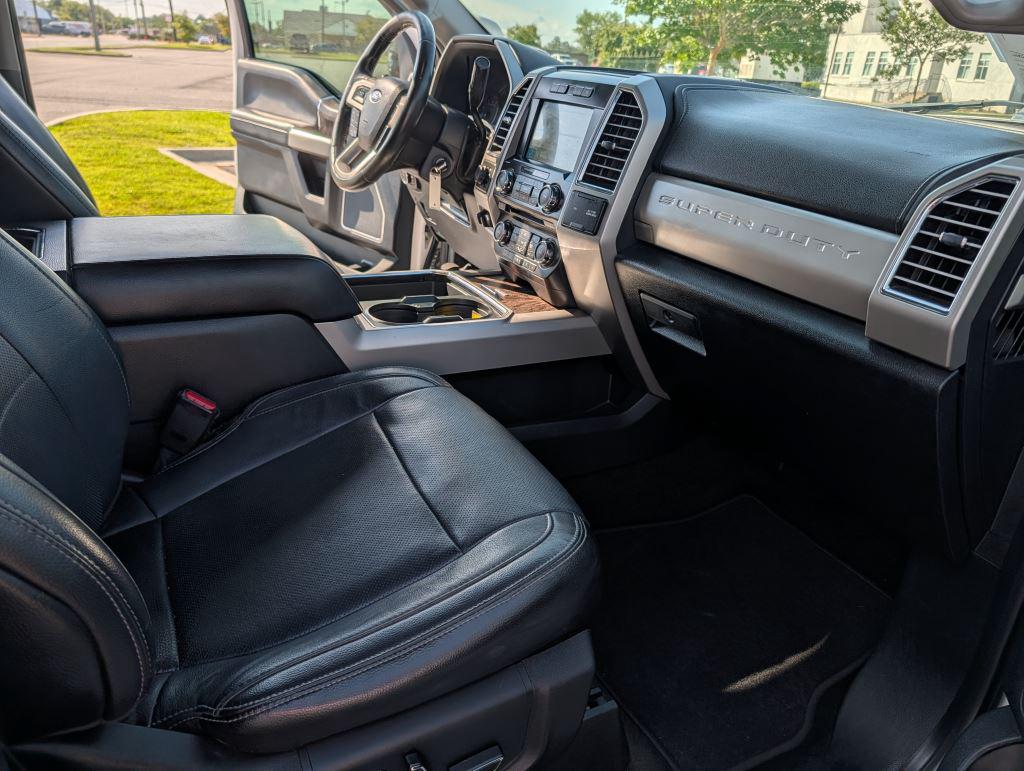 2017 Ford F-250 - $31,900