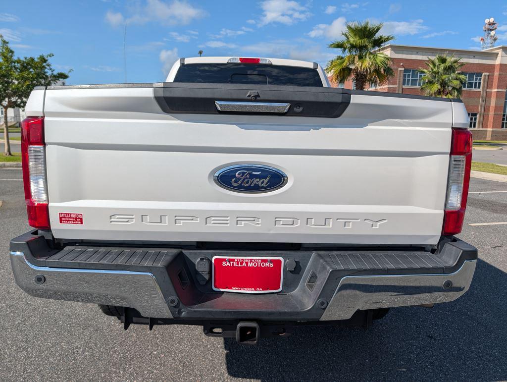 2017 Ford F-250 - $31,900