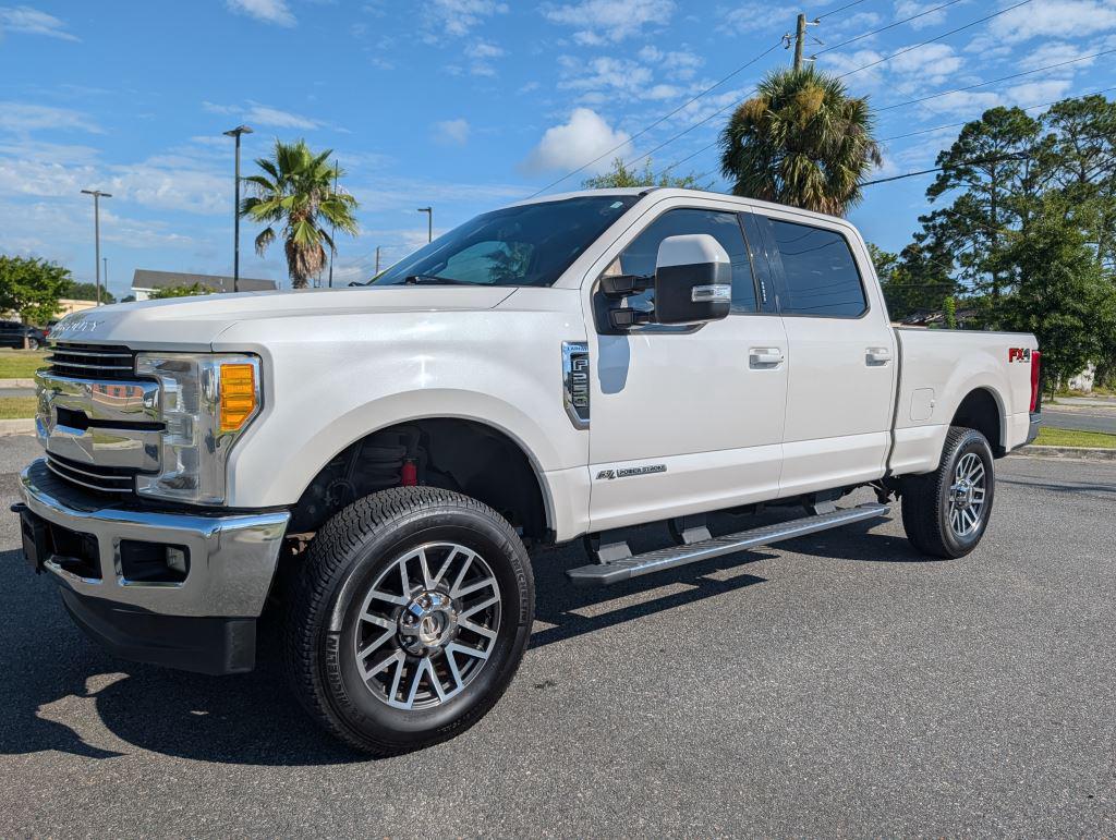 2017 Ford F-250 - $31,900