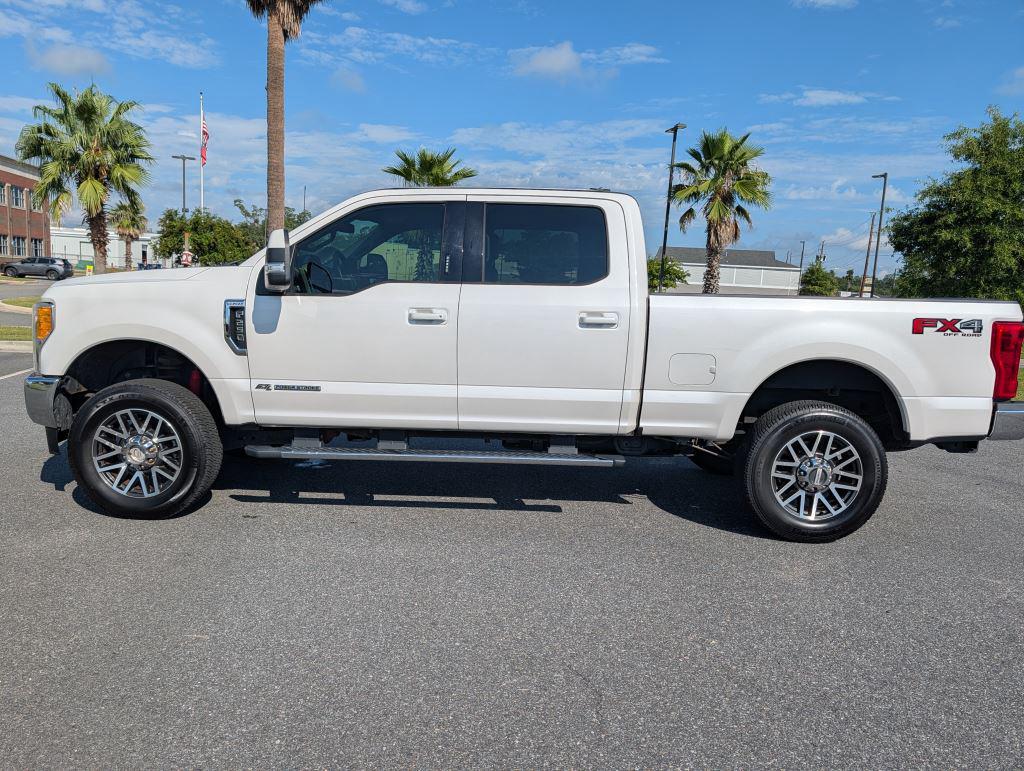 2017 Ford F-250 - $31,900