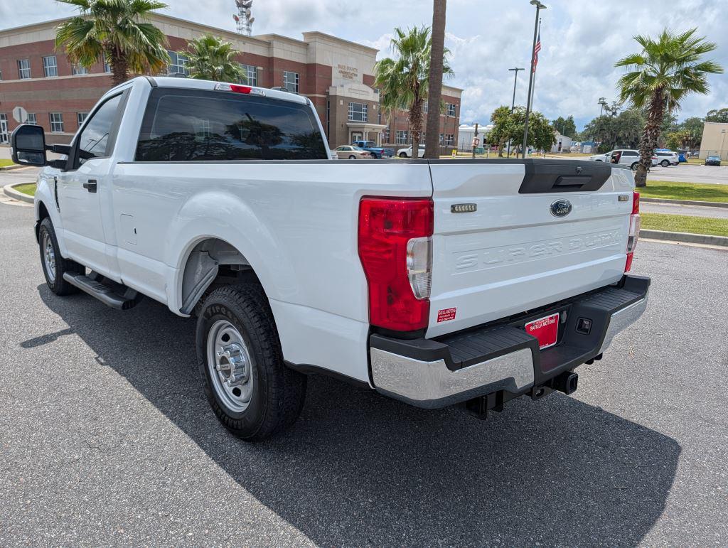 2022 Ford F-250 - $27,900