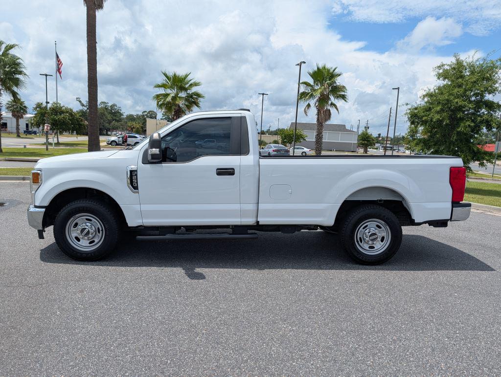 2022 Ford F-250 - $27,900