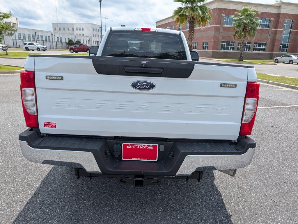 2022 Ford F-250 - $27,900