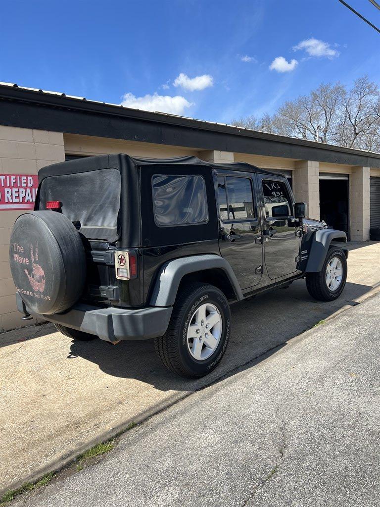 2017 Jeep Wrangler Unlimited Sport photo