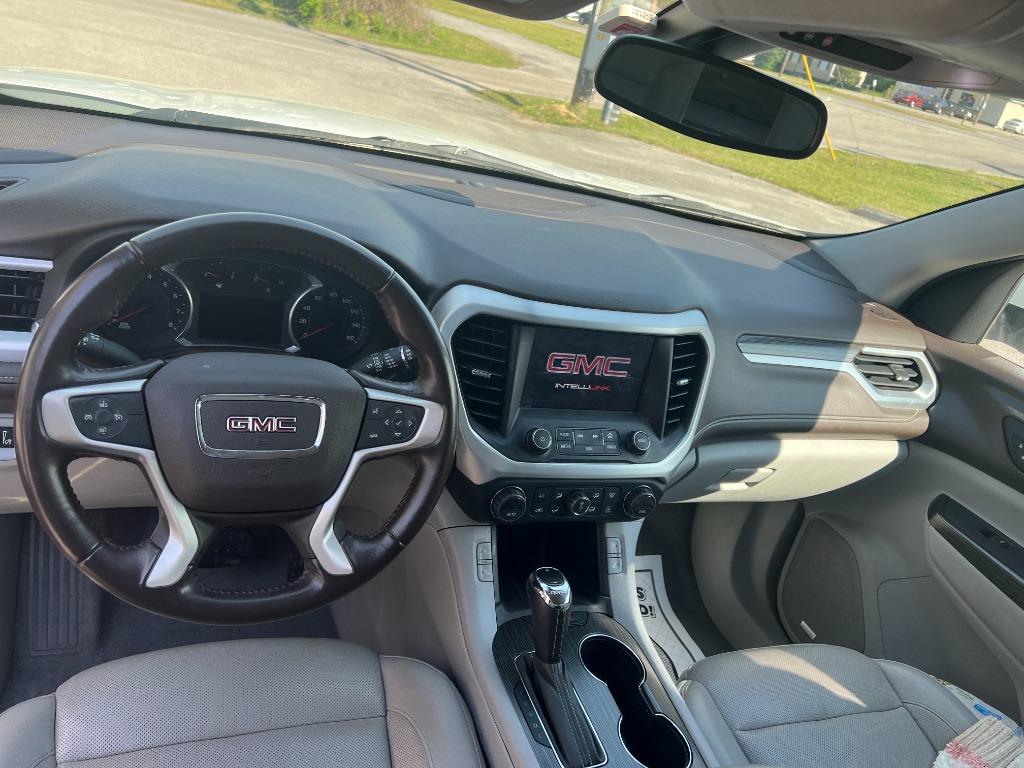 2018 GMC Acadia SLT1 photo