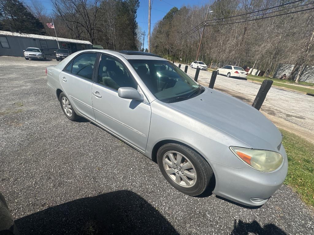 2002 Toyota Camry LE V6 photo