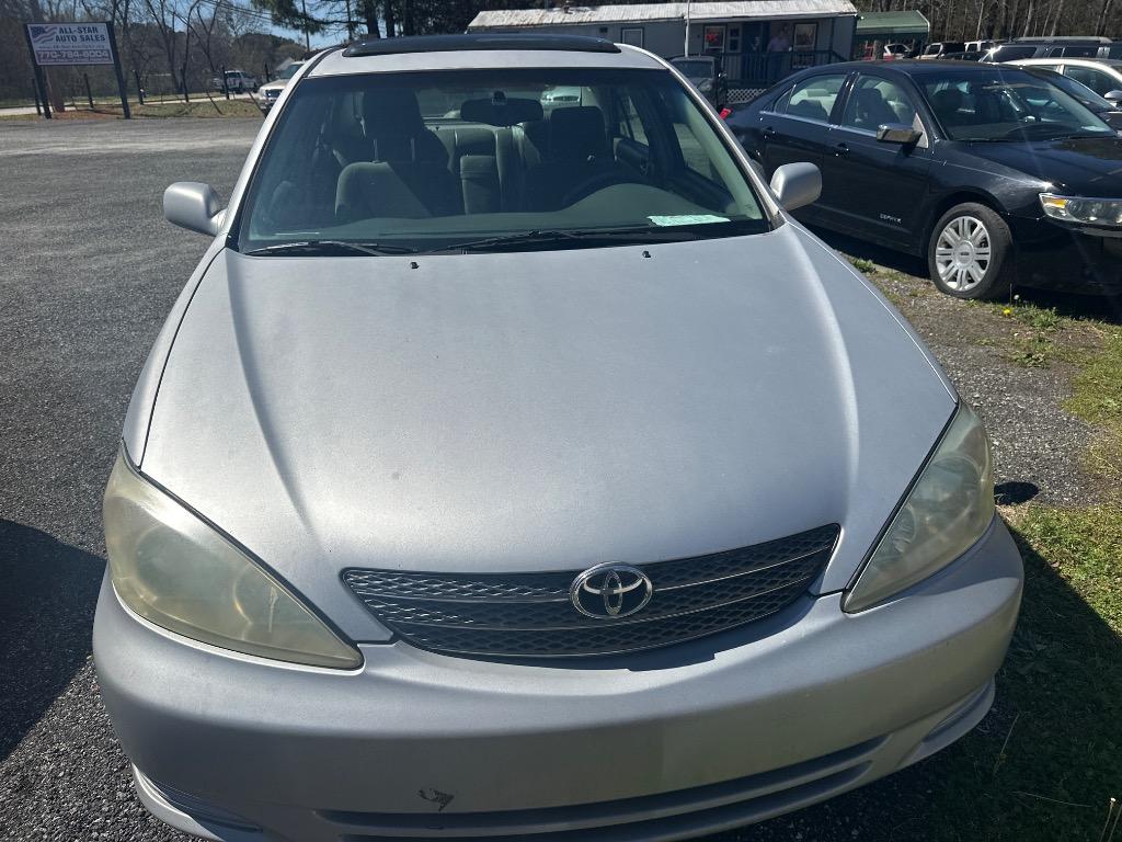 2002 Toyota Camry LE V6 photo