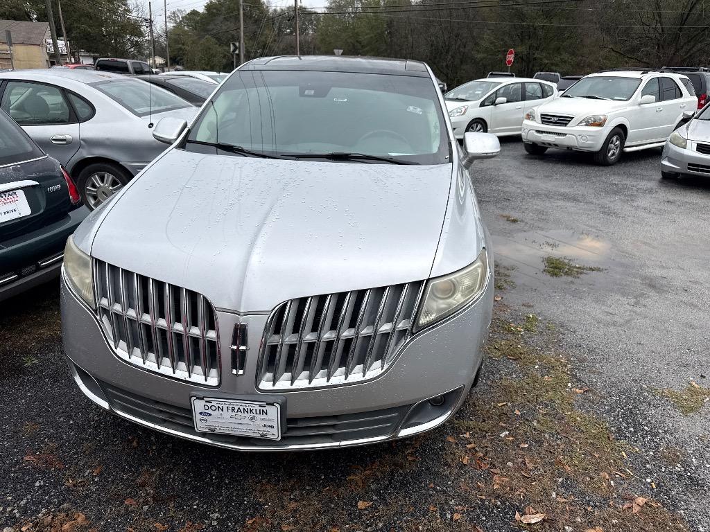 2011 Lincoln MKT - $7,295