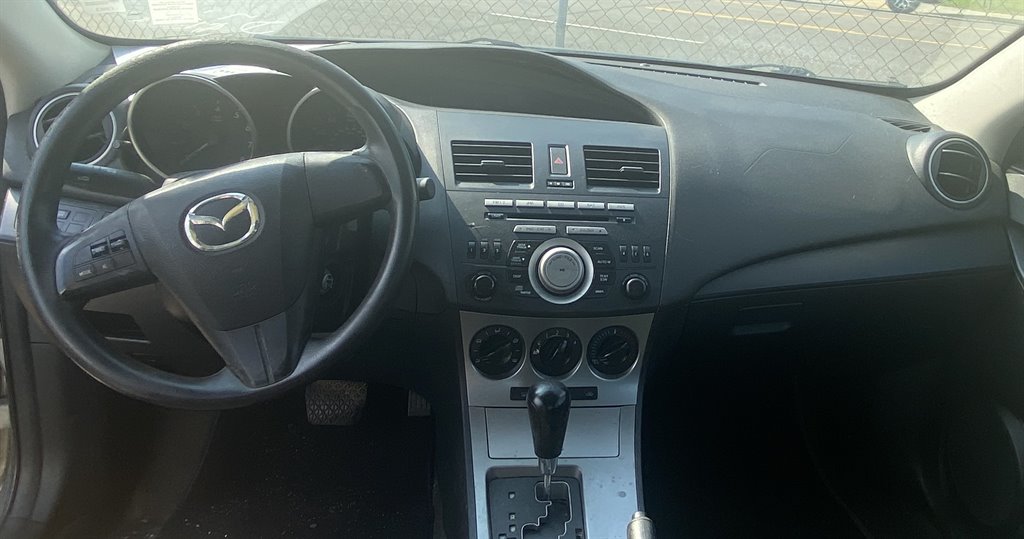 2011 MAZDA MAZDA3 - $5,995