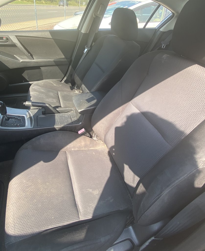 2011 MAZDA MAZDA3 - $5,995