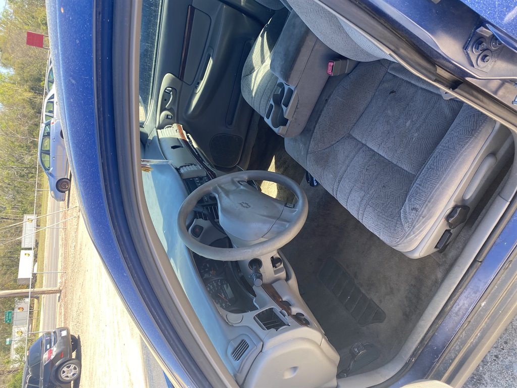 2005 Chevrolet Impala photo