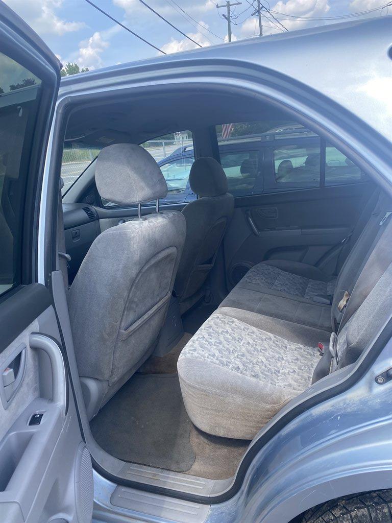 2007 Kia Sorento - $5,995