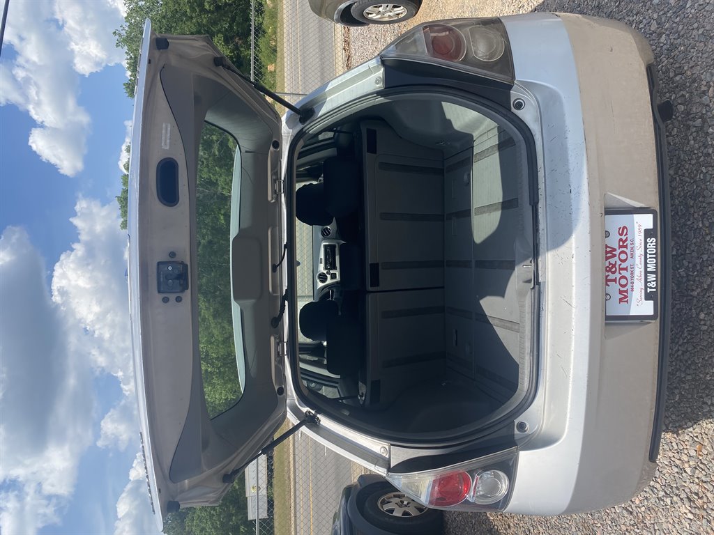 2009 Pontiac Vibe 2.4L photo