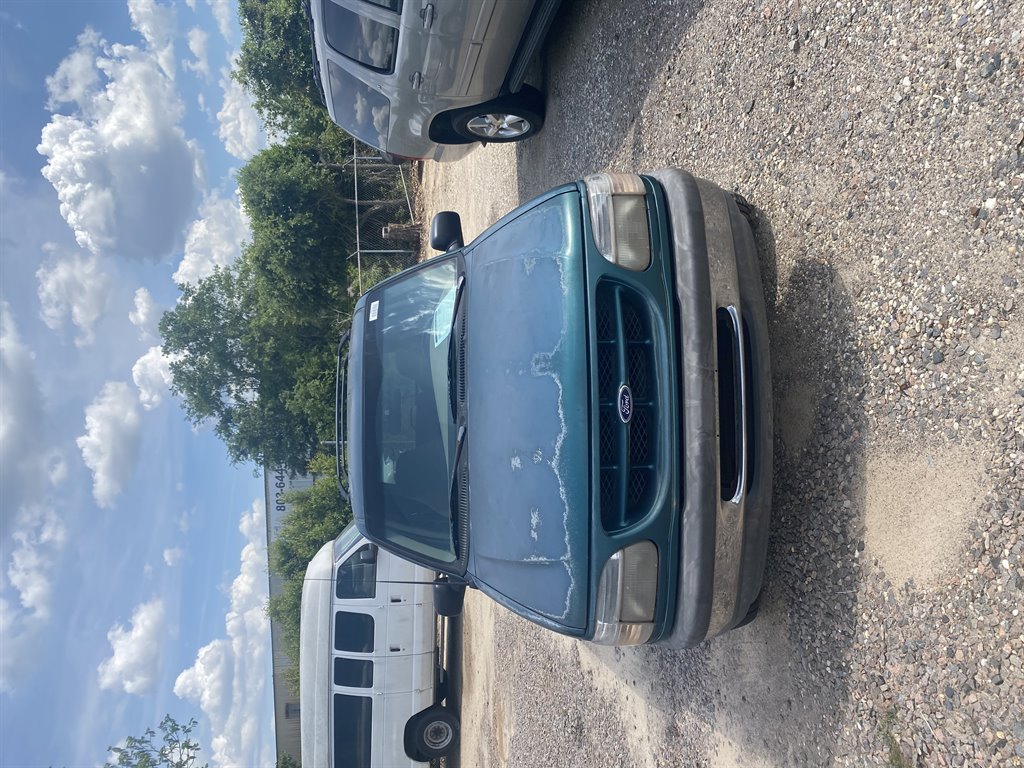 1998 Ford Explorer XL photo