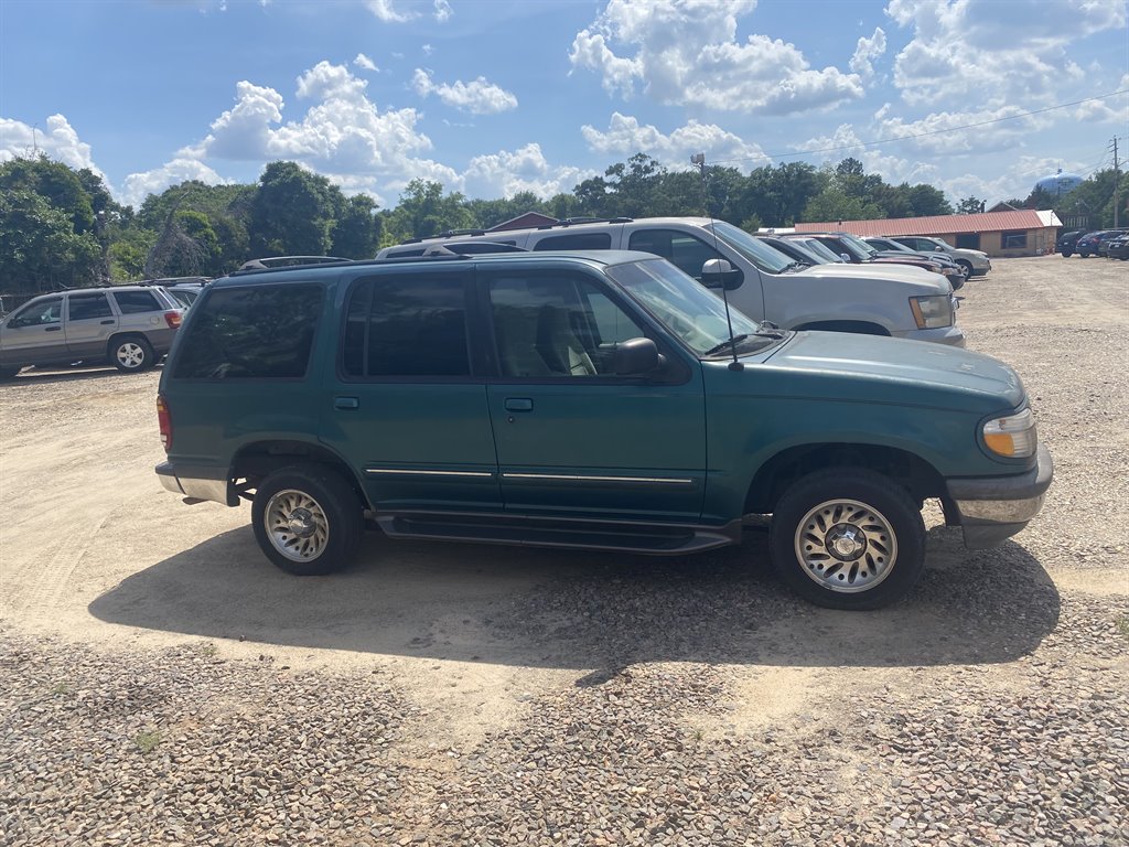 1998 Ford Explorer XL photo