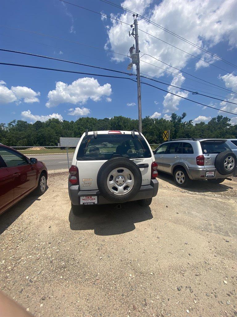 2007 Jeep Liberty - $6,995