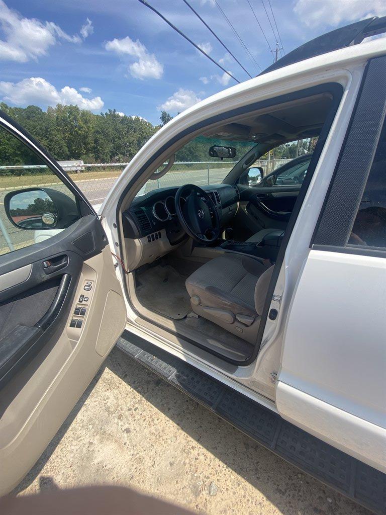 2005 Toyota 4Runner - $10,995