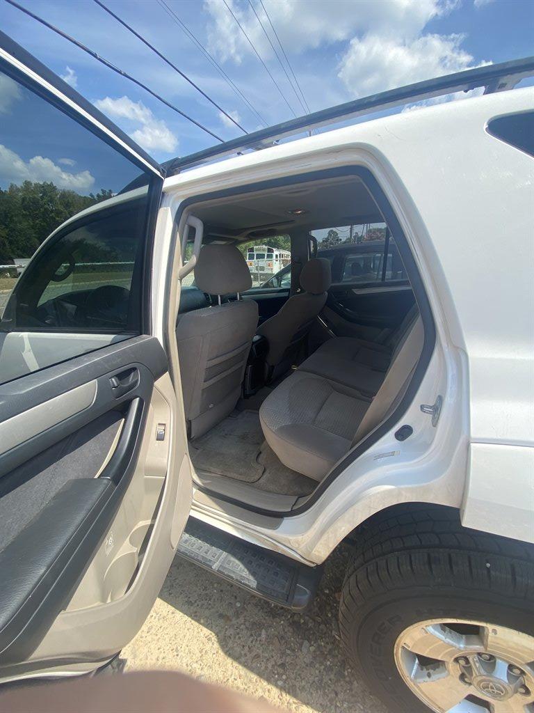 2005 Toyota 4Runner - $10,995