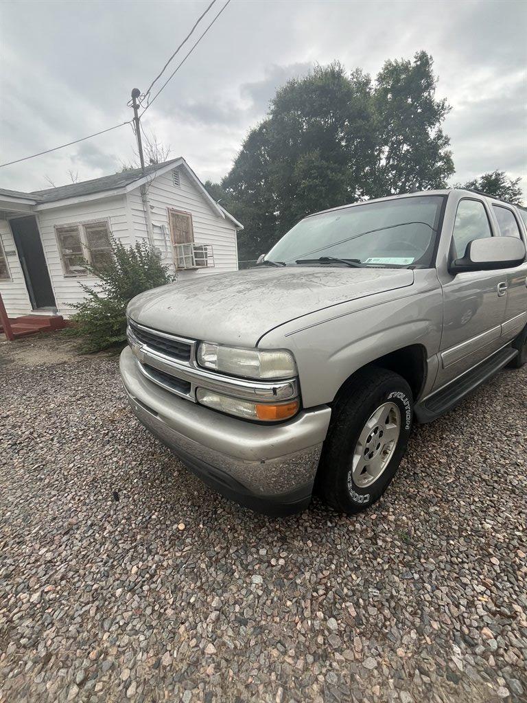 2006 Chevrolet Suburban - $4,995