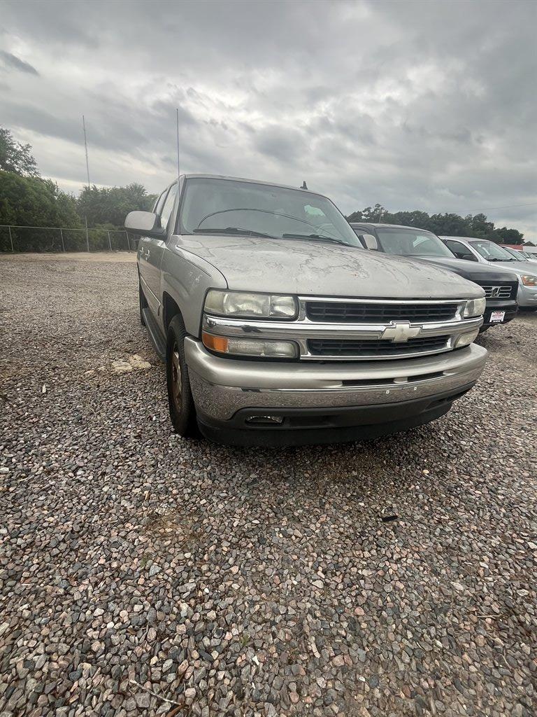 2006 Chevrolet Suburban - $4,995