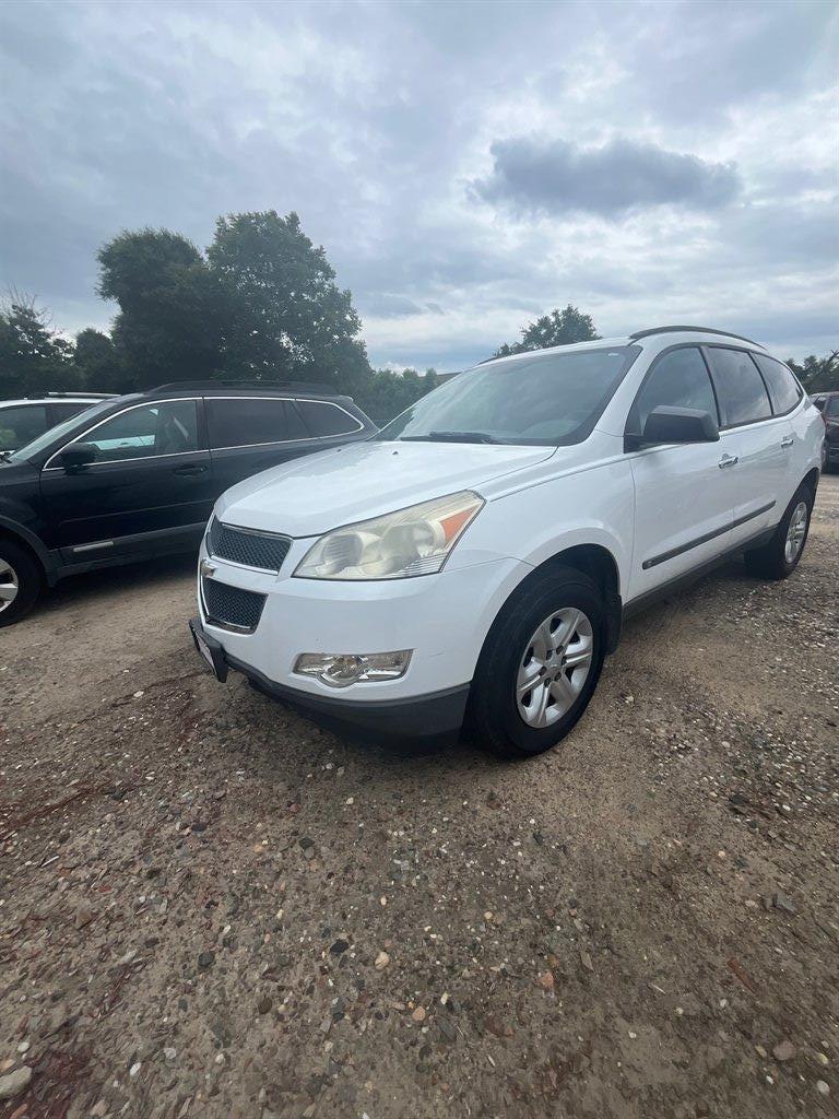 2010 Chevrolet Traverse - $6,995