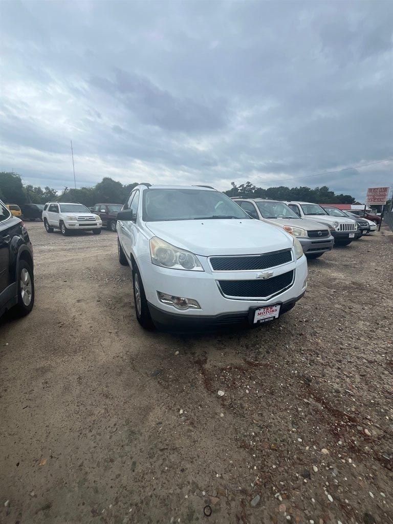 2010 Chevrolet Traverse - $6,995