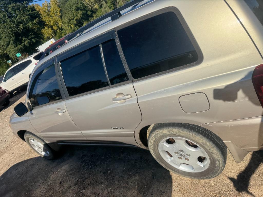 2006 Toyota Highlander - $4,995