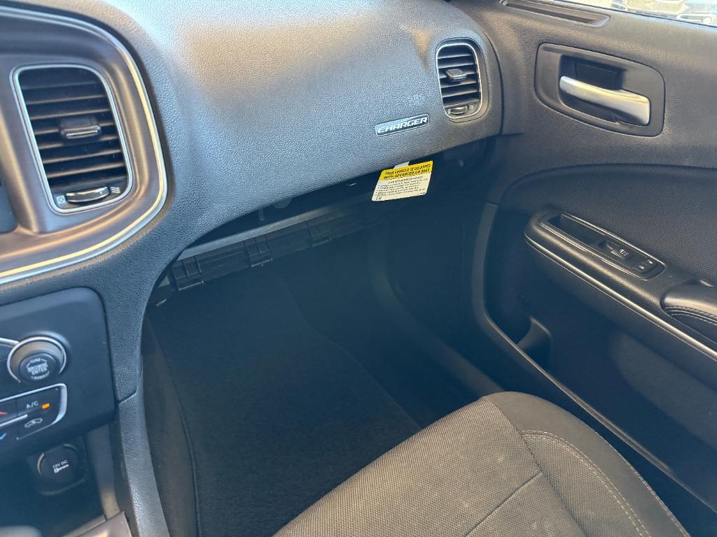 2015 Dodge Charger - $12,995