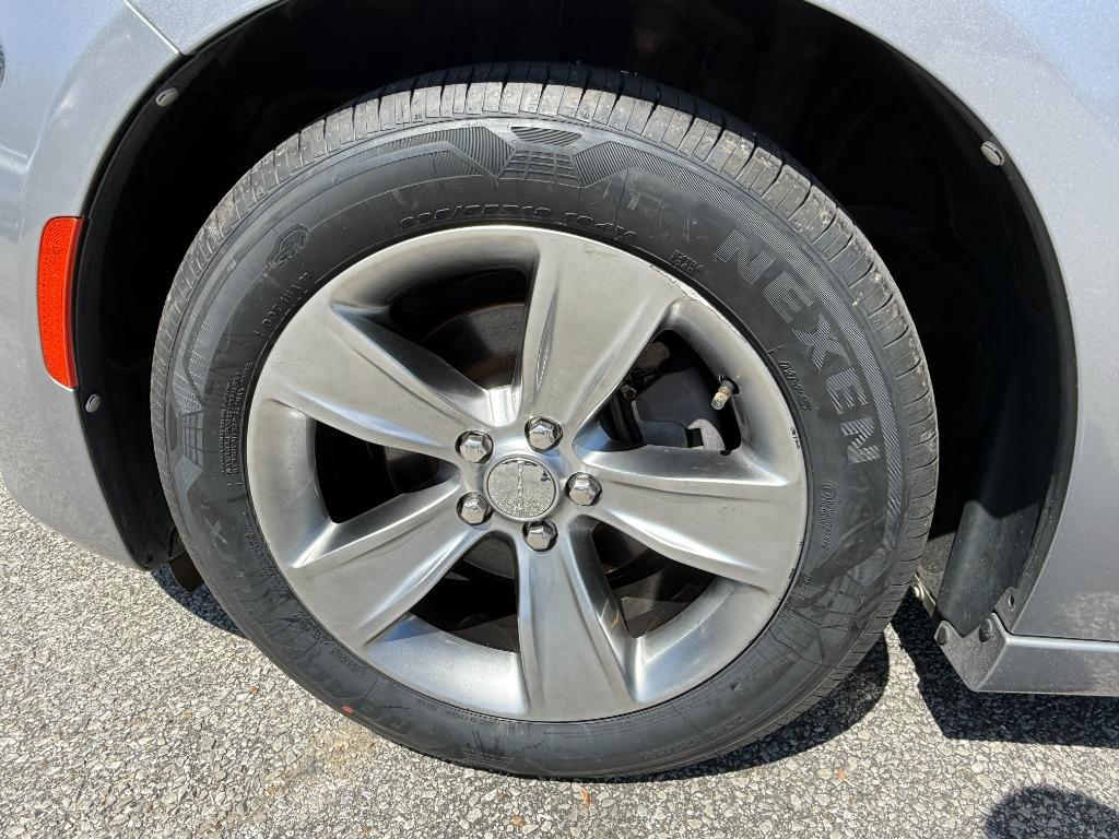 2015 Dodge Charger - $12,995