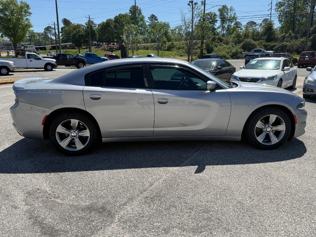 2015 Dodge Charger - $12,995