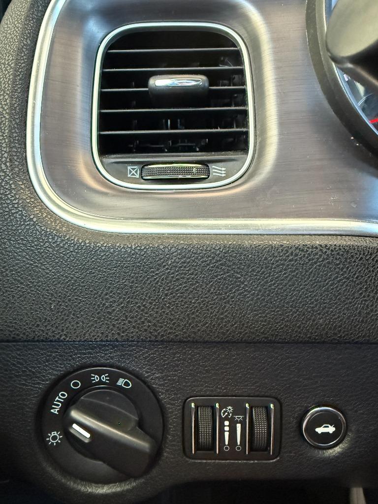 2015 Dodge Charger - $12,995