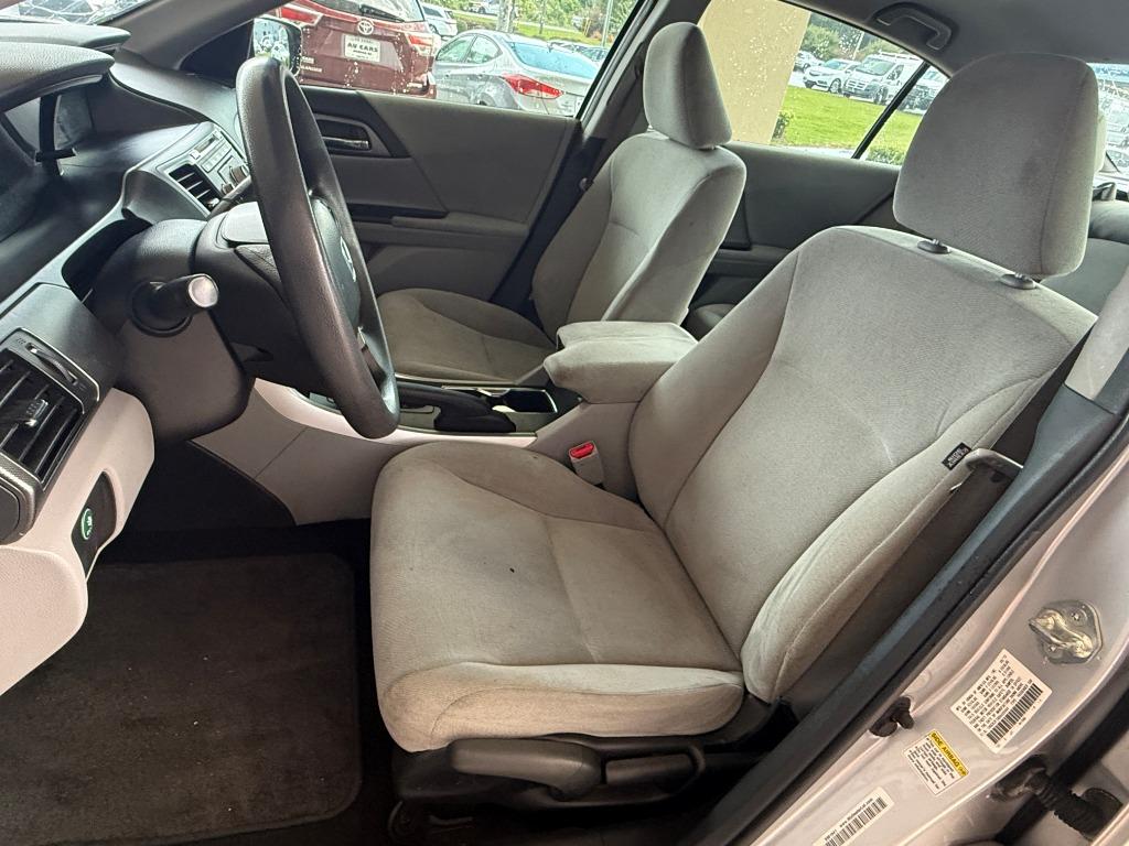 2013 Honda Accord - $9,995