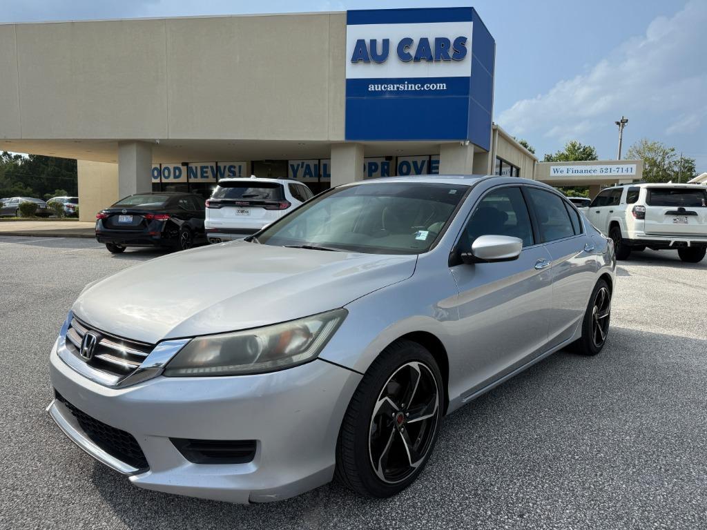 2013 Honda Accord - $9,995