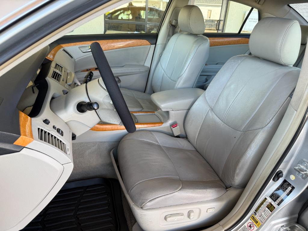 2007 Toyota Avalon - $9,995