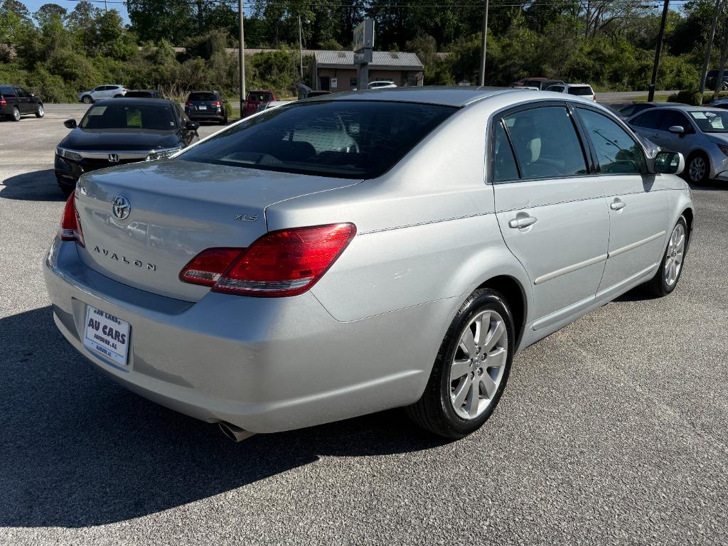 2007 Toyota Avalon - $9,995