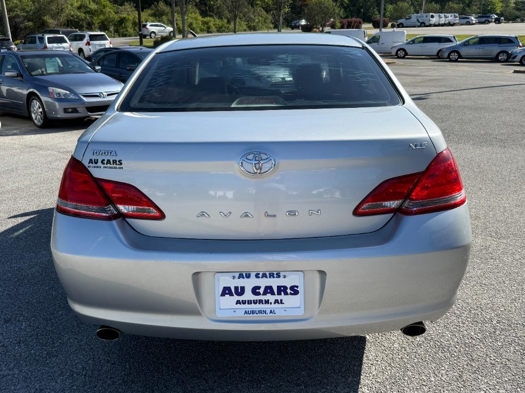 2007 Toyota Avalon - $9,995