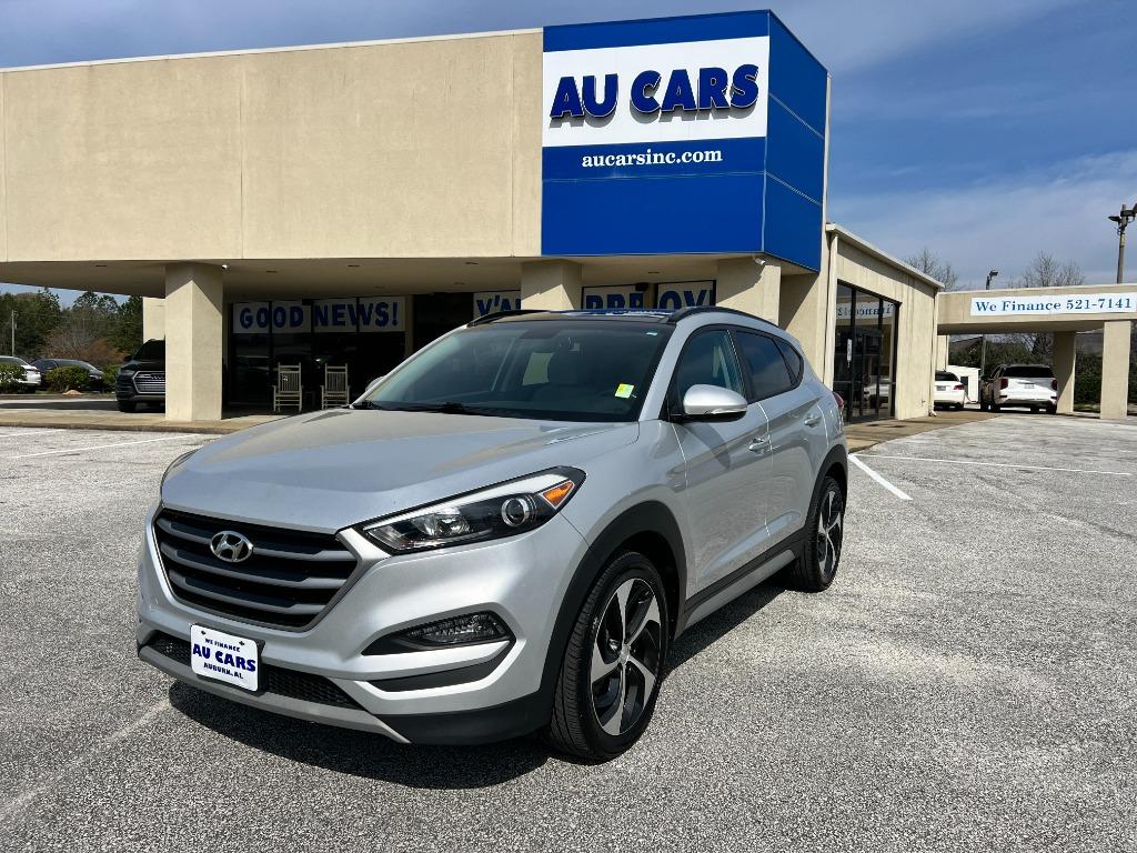 The 2018 Hyundai Tucson Value Edition photos