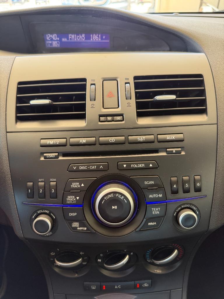2013 MAZDA MAZDA3 - $10,995