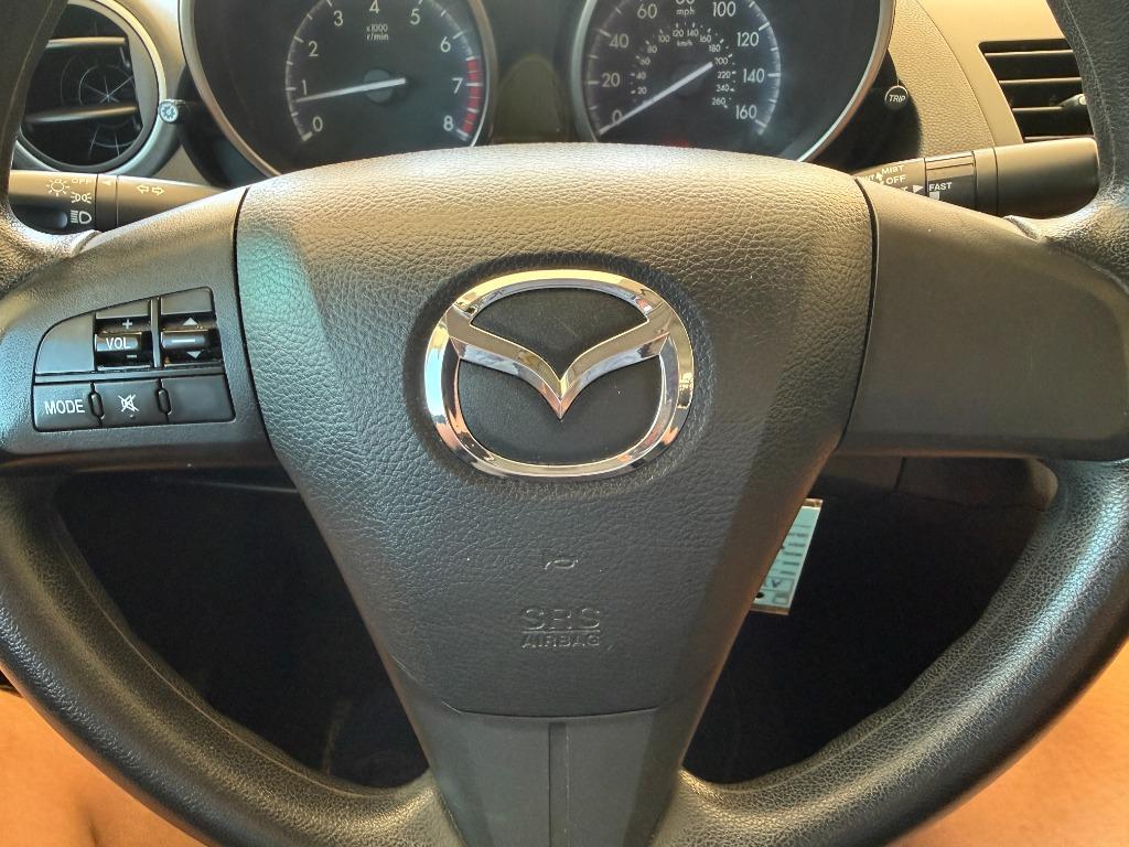2013 MAZDA MAZDA3 - $10,995