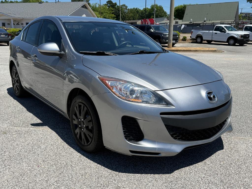 2013 MAZDA MAZDA3 - $10,995