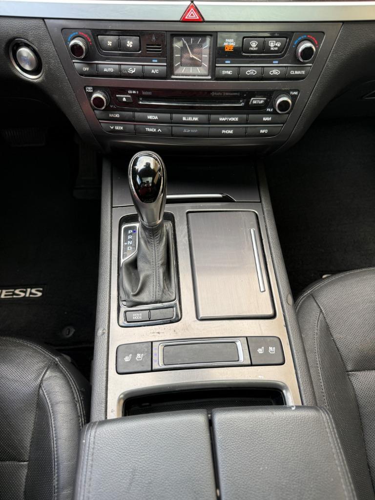 2016 Hyundai Genesis - $11,995