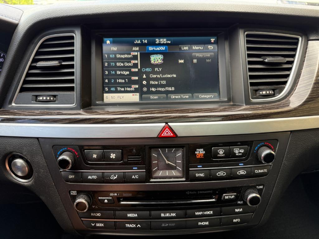 2016 Hyundai Genesis - $11,995
