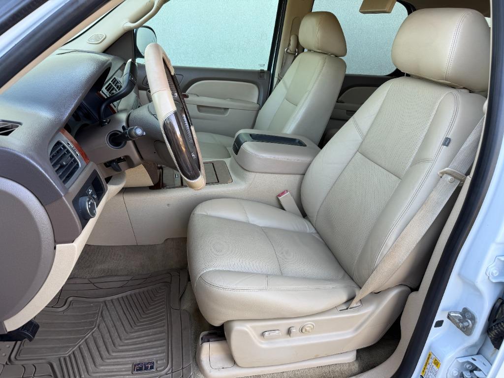 2012 Chevrolet Tahoe LTZ photo