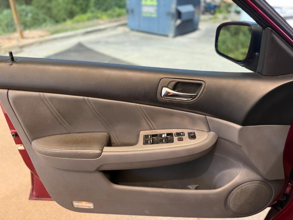 2004 Honda Accord - $4,613